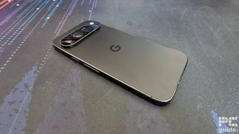 Prototype-Pixel-10-Pro-leaks-with-a-bigger-camera-and-different-moved-parts