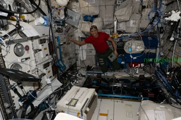 nasa-astronaut-chris-williams-unpacking-computers-4-15-26