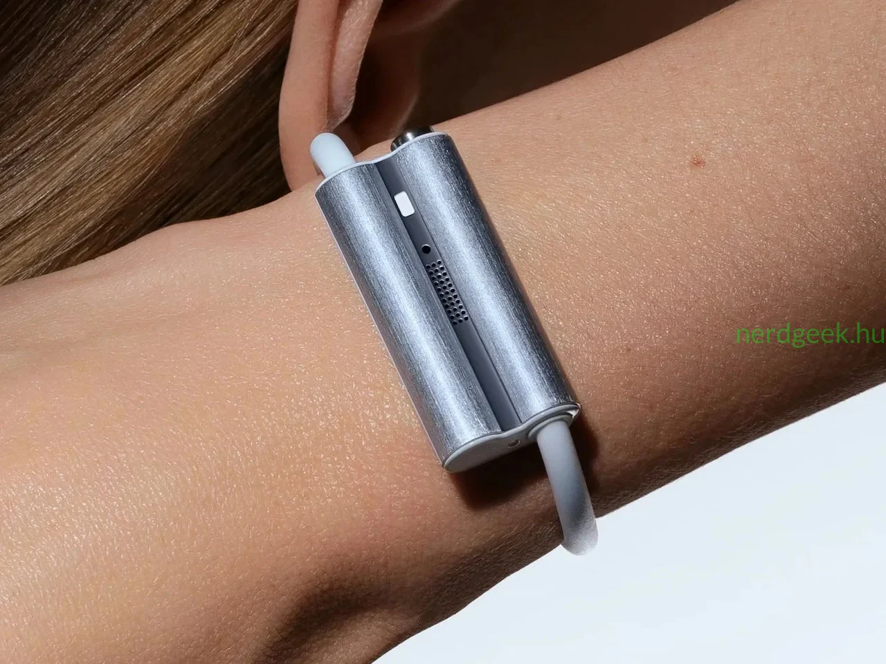 Luffu-Link-Band-wearable-3