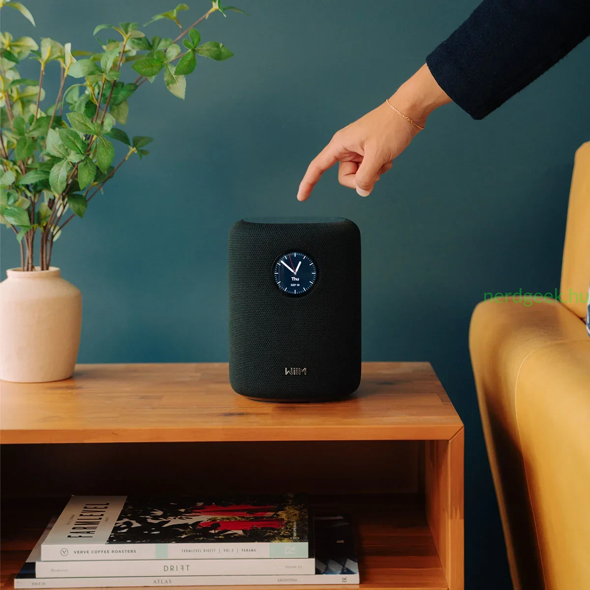 wiim-sound-smart-speaker-black-5